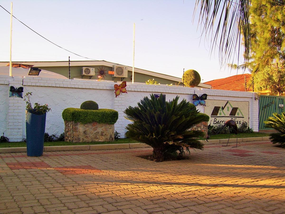 Berry Bliss Guest House Gaborone Exterior photo