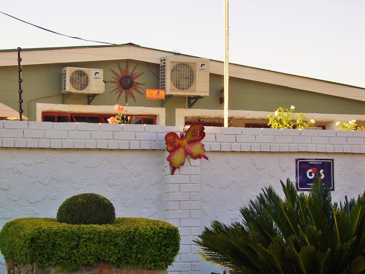 Berry Bliss Guest House Gaborone Exterior photo