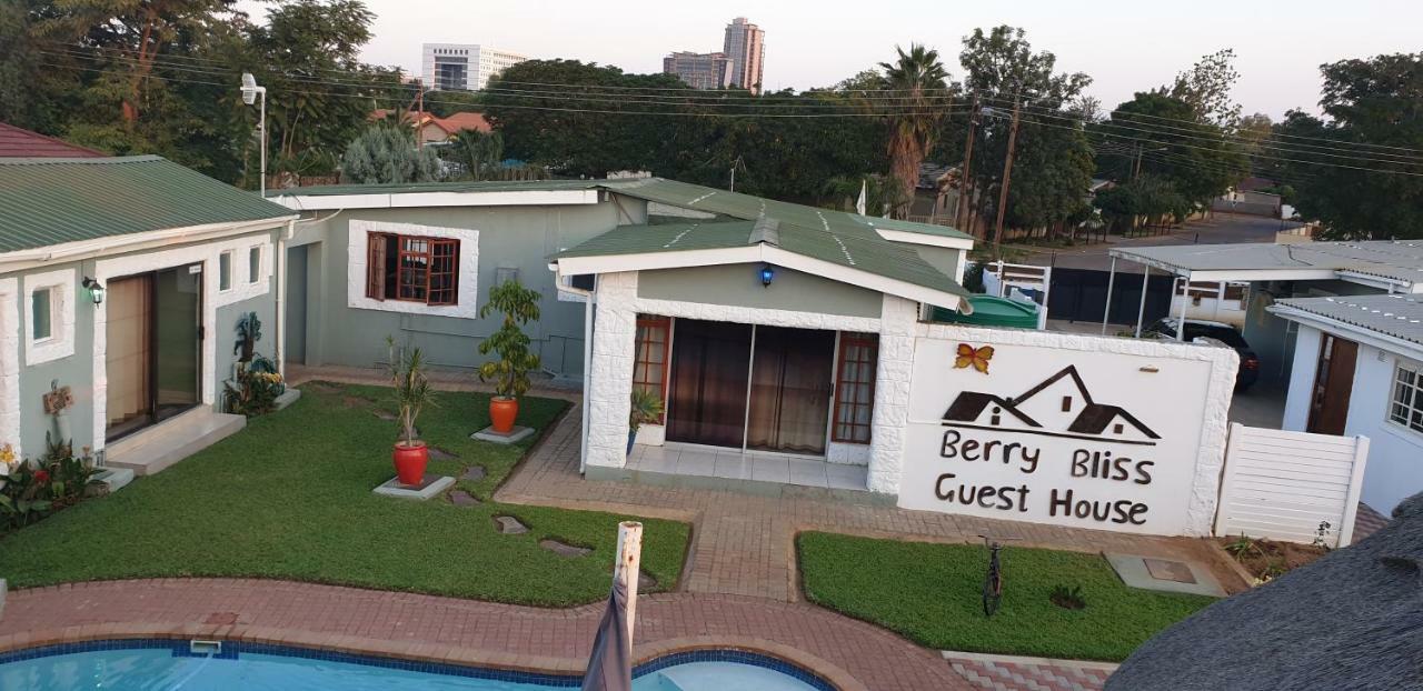 Berry Bliss Guest House Gaborone Exterior photo